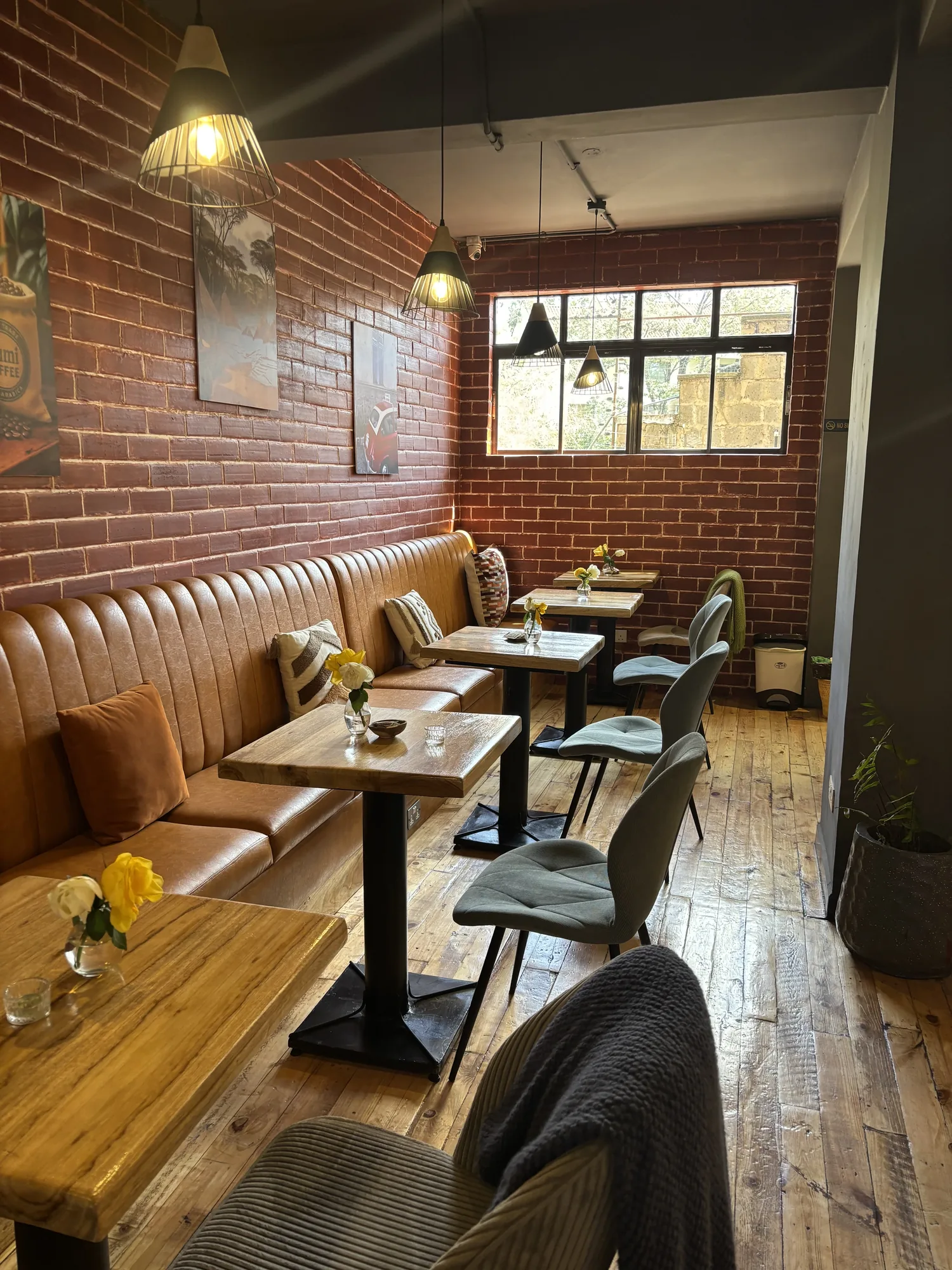 Rumi Café leather booth seating