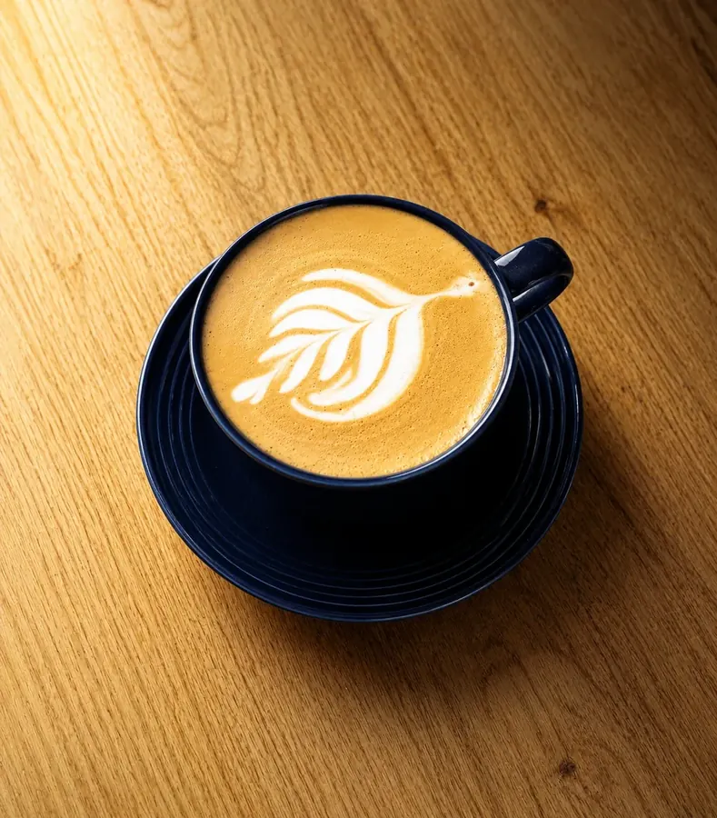 Rumi Café latte art close-up